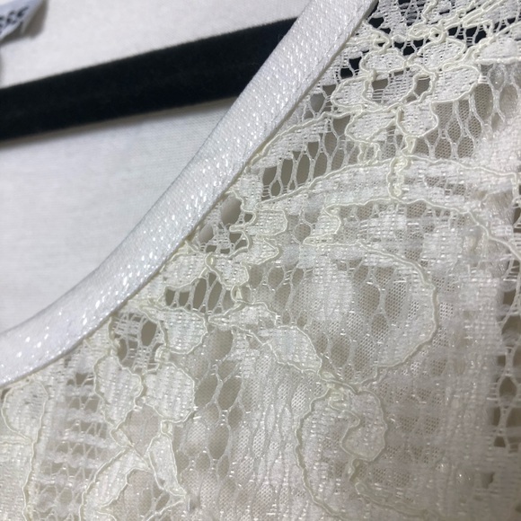 Express Sleeveless White Lace Tank Top - Picture 8 of 9